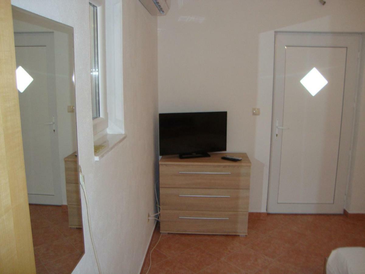 Apartments Mediterranean Sundance Vodice Exterior photo